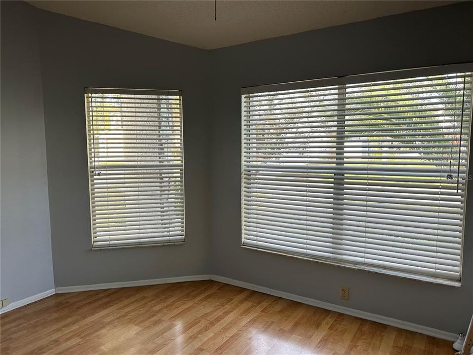 For Rent: $2,600 (3 beds, 2 baths, 1781 Square Feet)