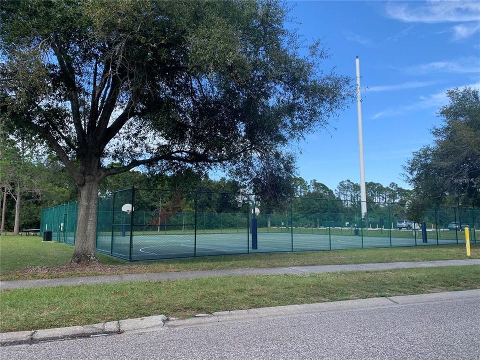 For Rent: $2,600 (3 beds, 2 baths, 1781 Square Feet)