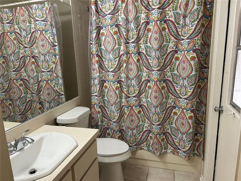 For Rent: $2,600 (3 beds, 2 baths, 1781 Square Feet)