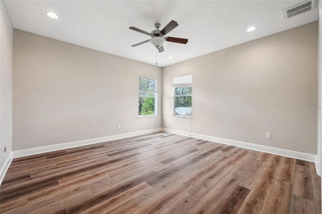 En Venta: $899,990 (5 camas, 4 baños, 4329 Pies cuadrados)