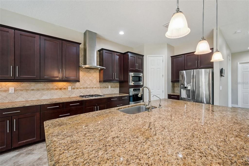 En Venta: $899,990 (5 camas, 4 baños, 4329 Pies cuadrados)
