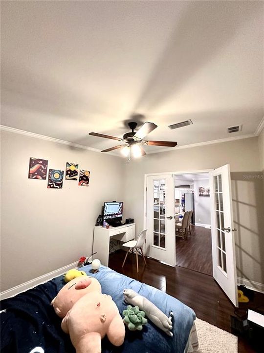For Sale: $695,000 (3 beds, 2 baths, 1920 Square Feet)