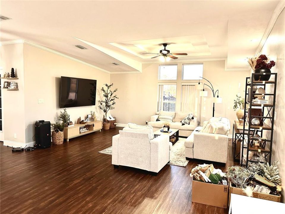 For Sale: $695,000 (3 beds, 2 baths, 1920 Square Feet)