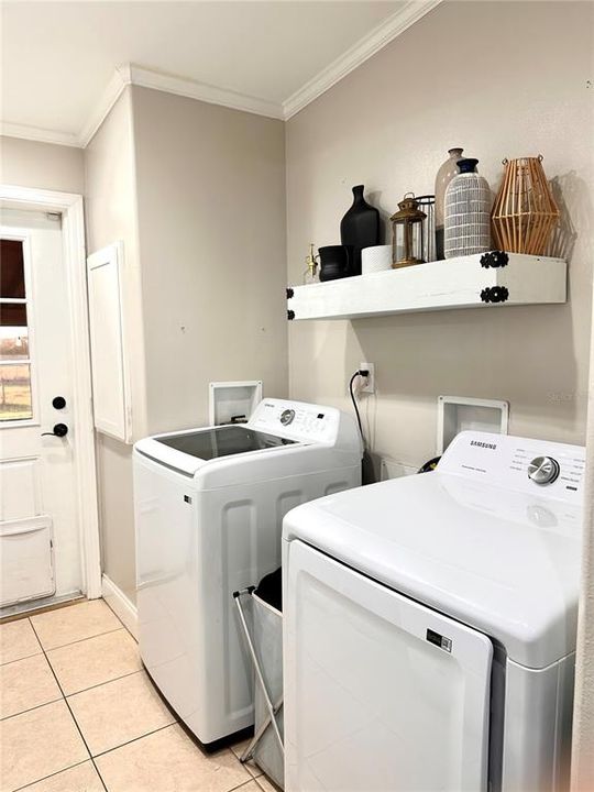 For Sale: $695,000 (3 beds, 2 baths, 1920 Square Feet)