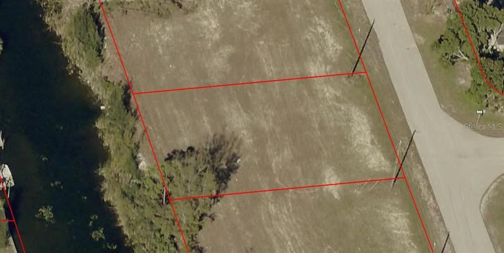 На продажу: $38,000 (0.23 acres)