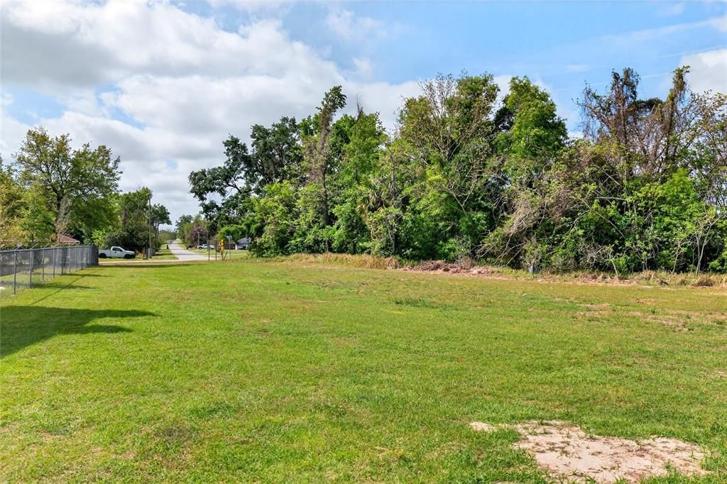 For Sale: $3,000,000 (0.95 acres)