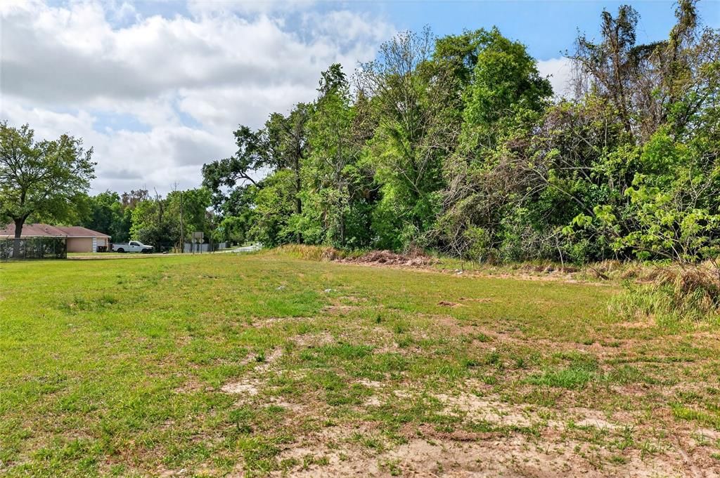 For Sale: $3,000,000 (0.95 acres)