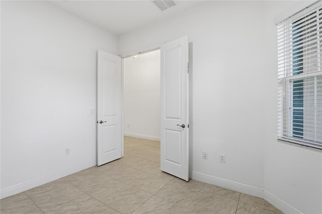 Active With Contract: $2,995 (3 beds, 2 baths, 2072 Square Feet)