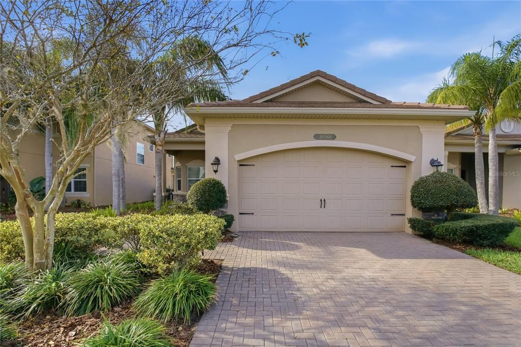 Active With Contract: $2,995 (3 beds, 2 baths, 2072 Square Feet)