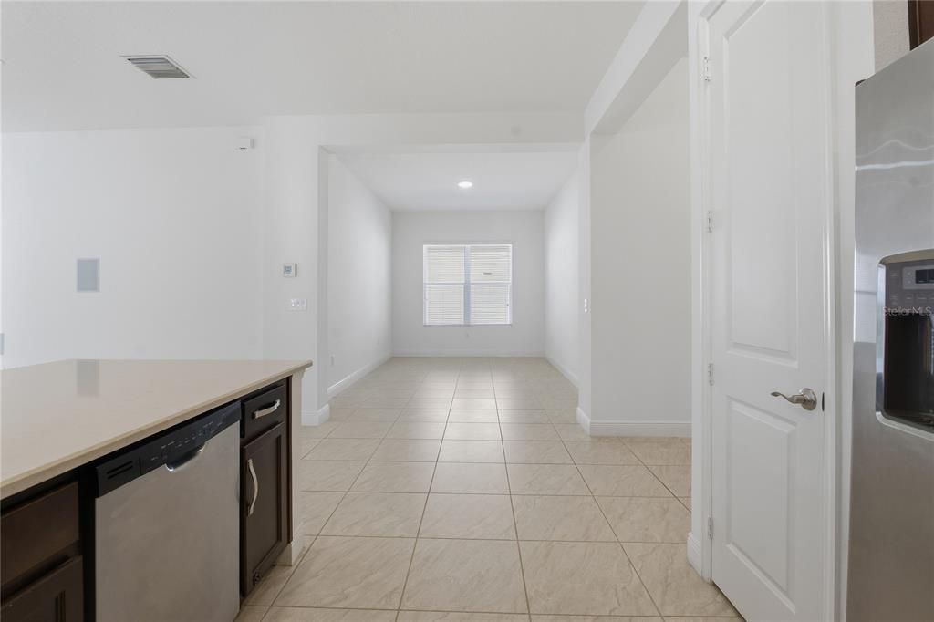 Active With Contract: $2,995 (3 beds, 2 baths, 2072 Square Feet)