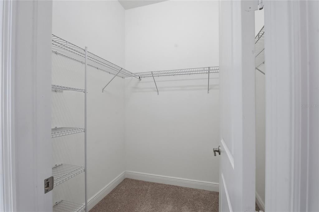 Active With Contract: $2,995 (3 beds, 2 baths, 2072 Square Feet)