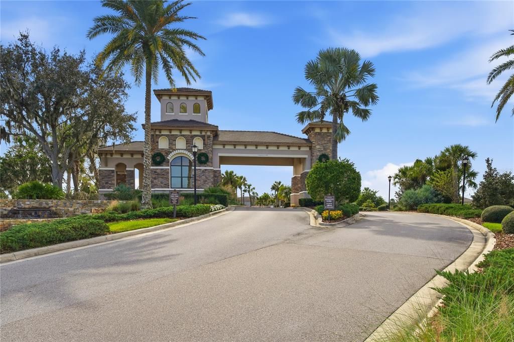 Active With Contract: $2,995 (3 beds, 2 baths, 2072 Square Feet)