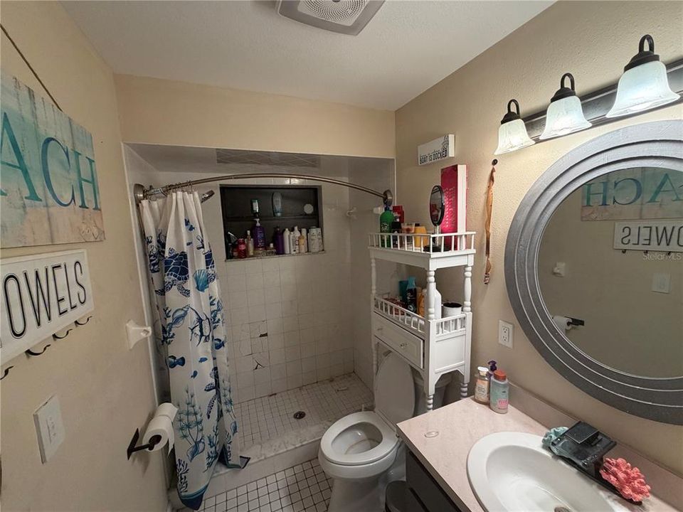 En Venta: $300,000 (0 camas, 0 baños, 1661 Pies cuadrados)