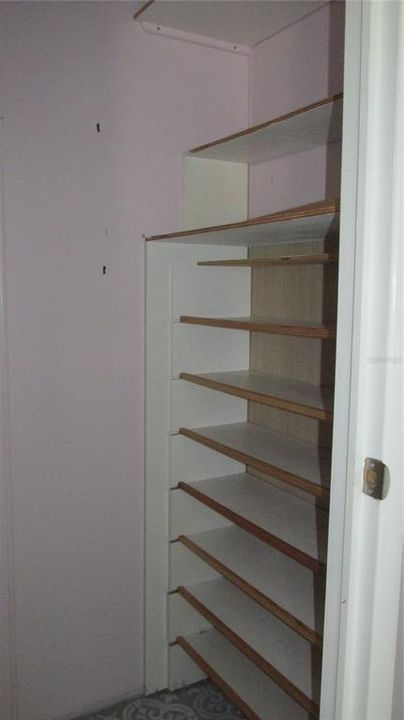 На продажу: $159,900 (2 спален, 2 ванн, 1040 Квадратных фут)