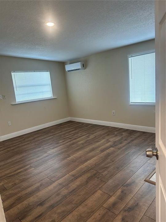 En Venta: $265,900 (3 camas, 2 baños, 1438 Pies cuadrados)