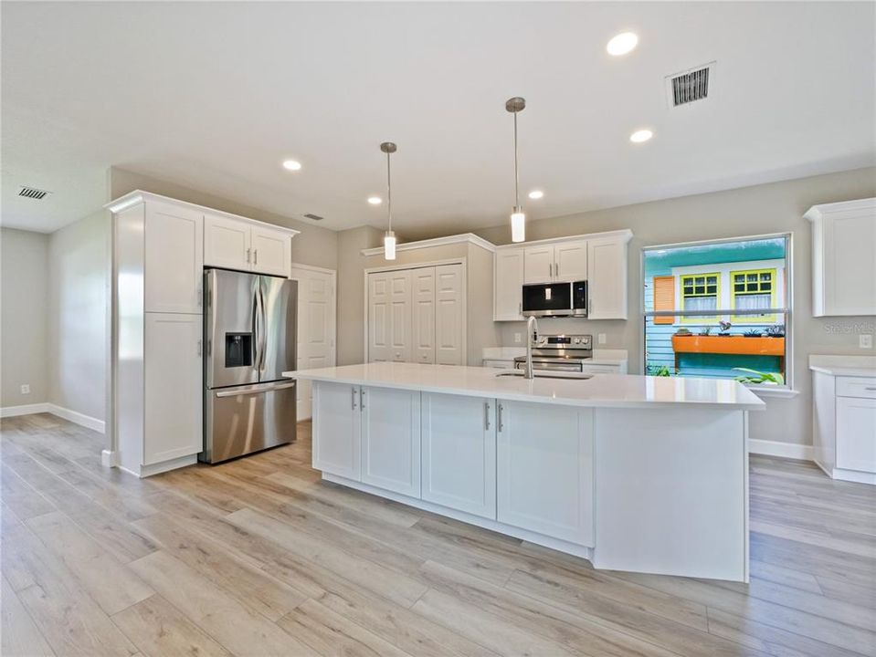For Sale: $624,900 (3 beds, 2 baths, 1453 Square Feet)