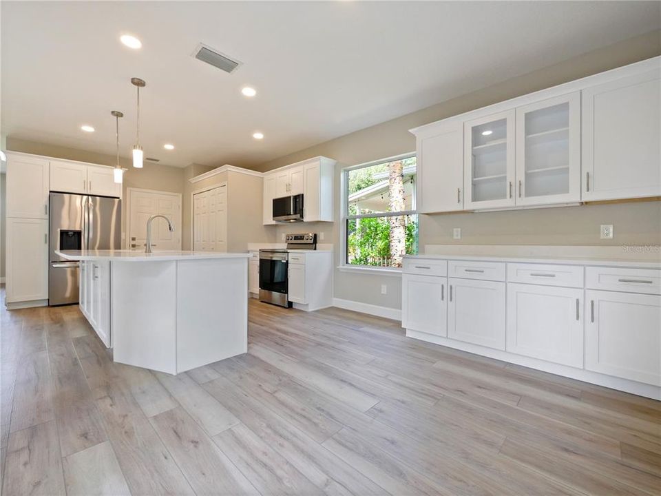 For Sale: $624,900 (3 beds, 2 baths, 1453 Square Feet)