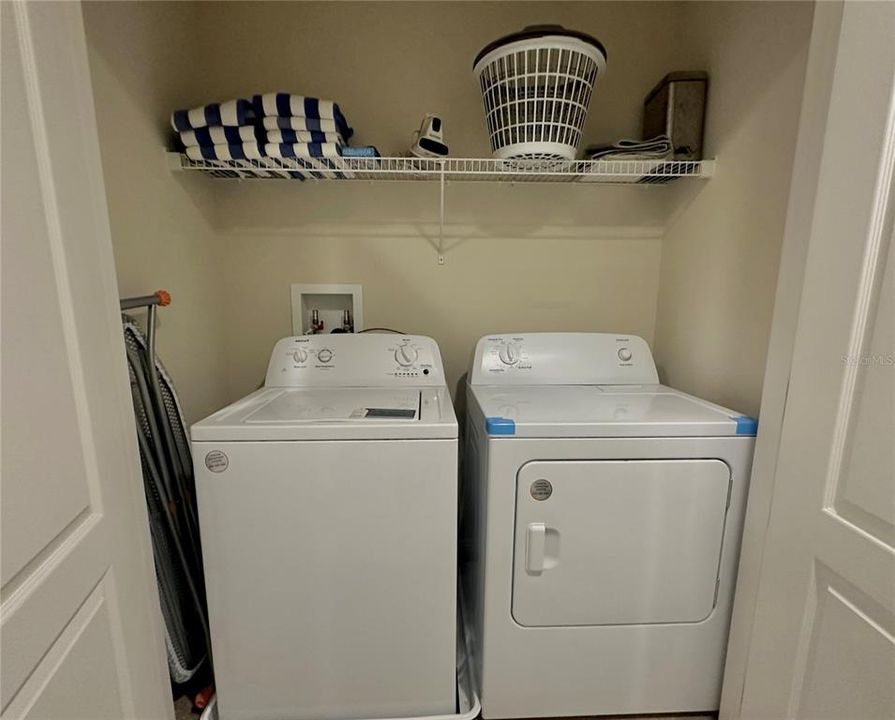 En Venta: $290,000 (3 camas, 2 baños, 1632 Pies cuadrados)