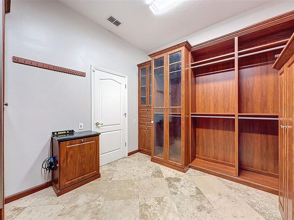 Active With Contract: $1,199,000 (4 beds, 4 baths, 3731 Square Feet)