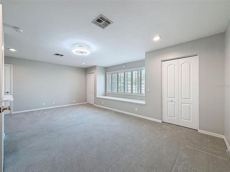 Active With Contract: $1,199,000 (4 beds, 4 baths, 3731 Square Feet)