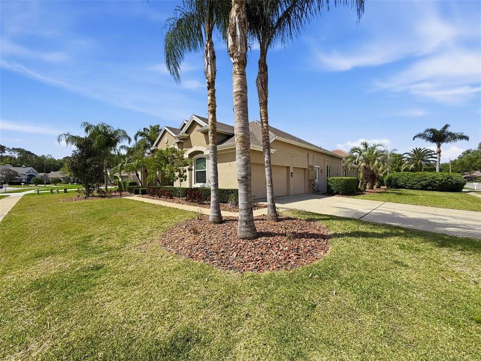 Active With Contract: $1,199,000 (4 beds, 4 baths, 3731 Square Feet)