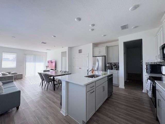 待售: $409,000 (3 贝兹, 3 浴室, 1890 平方英尺)