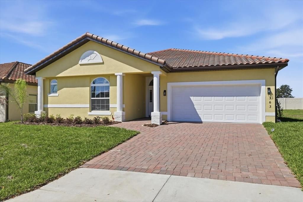 For Sale: $495,000 (4 beds, 3 baths, 2233 Square Feet)