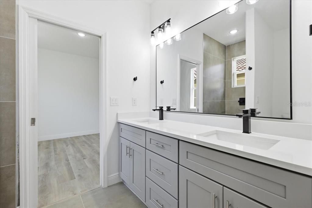 For Sale: $495,000 (4 beds, 3 baths, 2233 Square Feet)