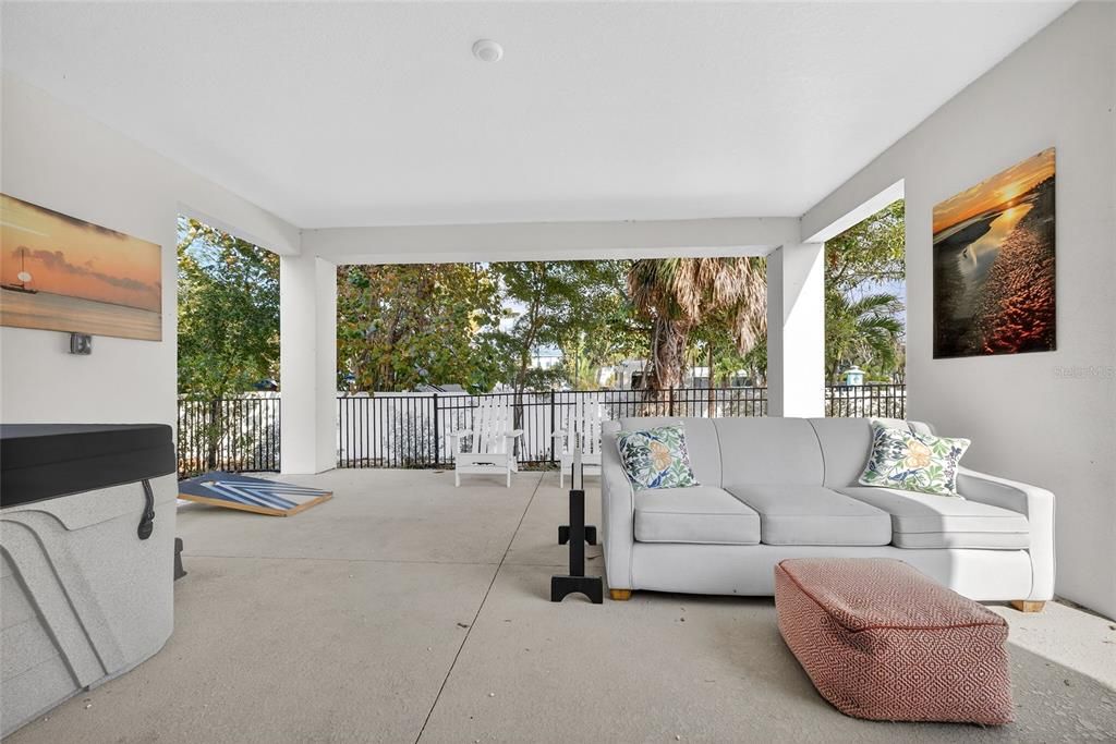 На продажу: $1,375,000 (3 спален, 2 ванн, 1678 Квадратных фут)
