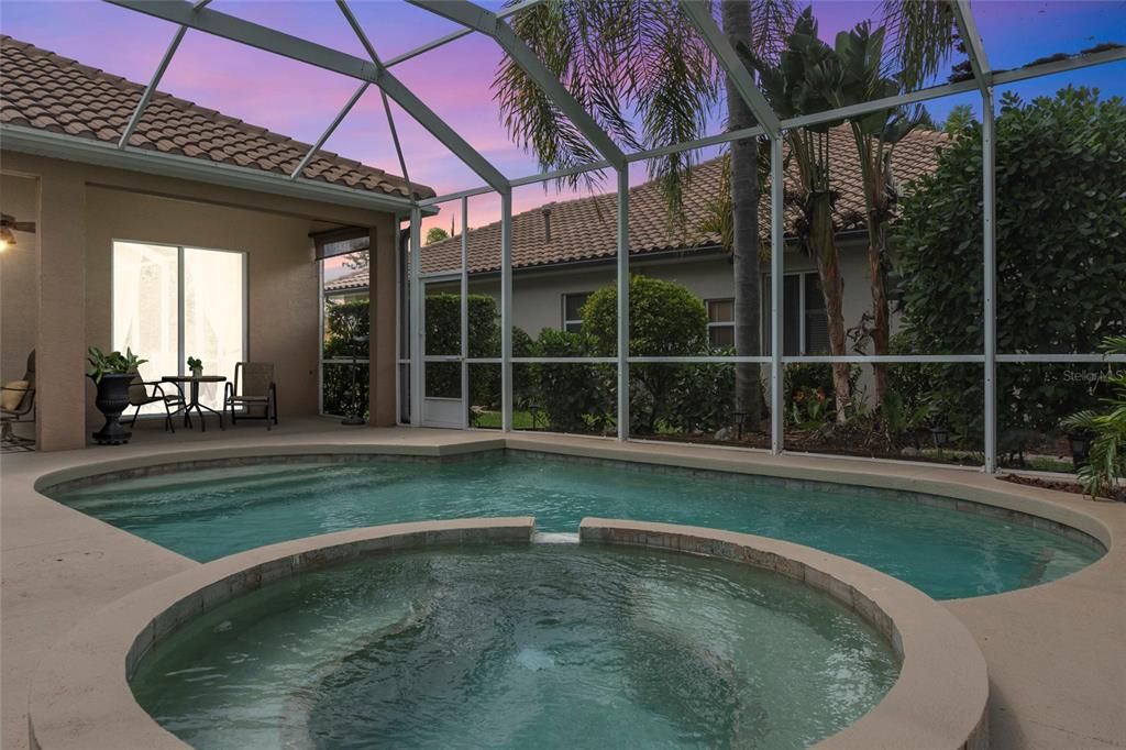 Active With Contract: $574,900 (4 beds, 3 baths, 2550 Square Feet)