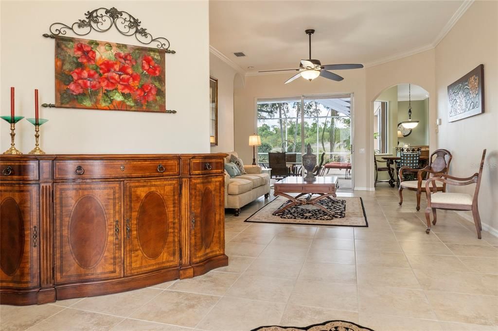 Active With Contract: $574,900 (4 beds, 3 baths, 2550 Square Feet)