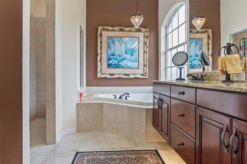 Active With Contract: $574,900 (4 beds, 3 baths, 2550 Square Feet)