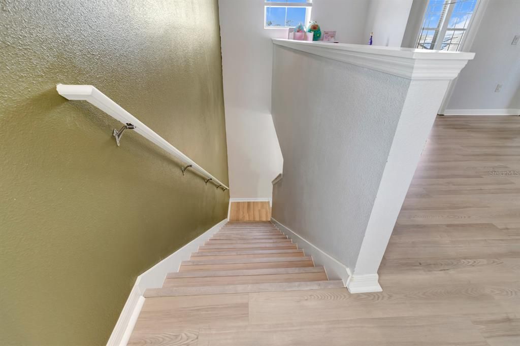 For Sale: $430,000 (4 beds, 3 baths, 2204 Square Feet)