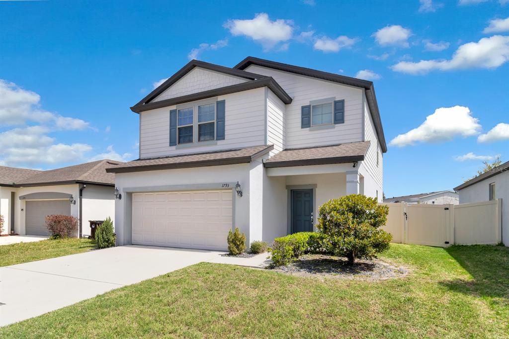 For Sale: $430,000 (4 beds, 3 baths, 2204 Square Feet)