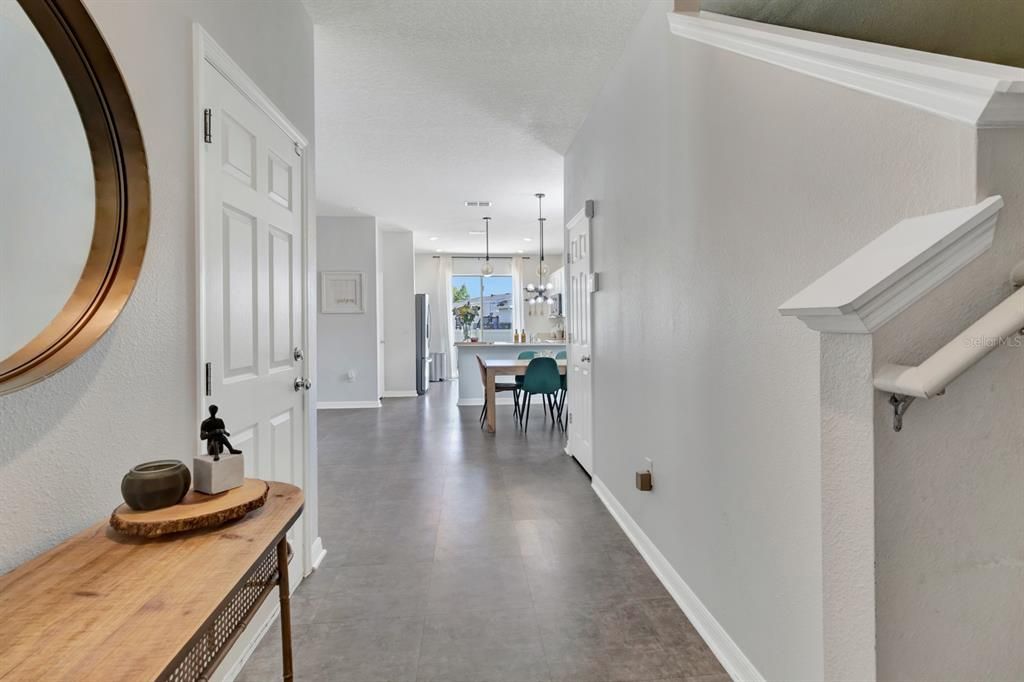 For Sale: $430,000 (4 beds, 3 baths, 2204 Square Feet)