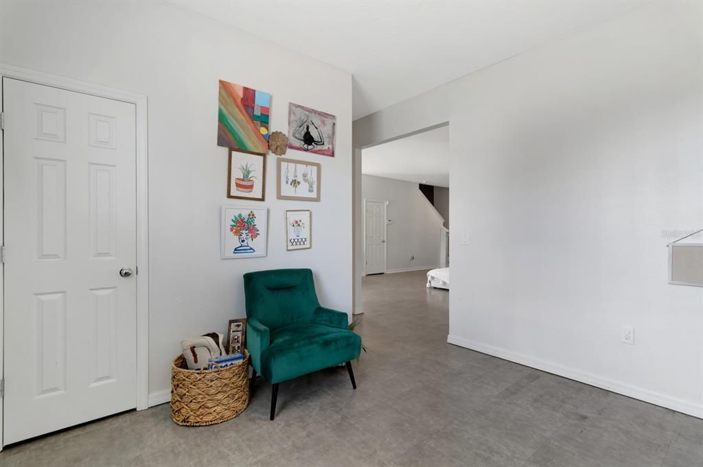 For Sale: $430,000 (4 beds, 3 baths, 2204 Square Feet)