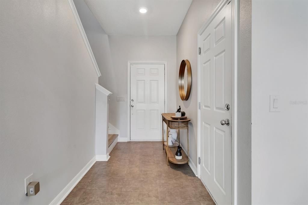 For Sale: $430,000 (4 beds, 3 baths, 2204 Square Feet)