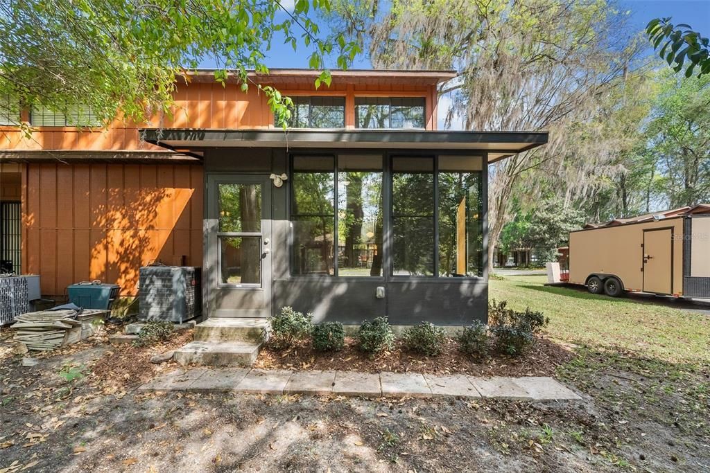 En Venta: $224,900 (3 camas, 3 baños, 1370 Pies cuadrados)