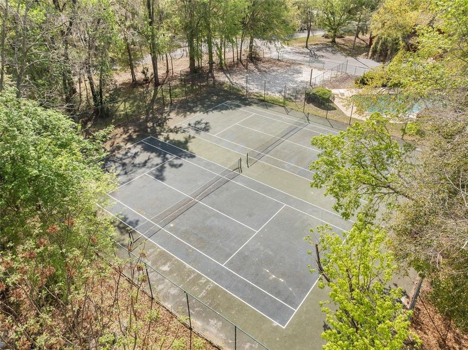 En Venta: $224,900 (3 camas, 3 baños, 1370 Pies cuadrados)