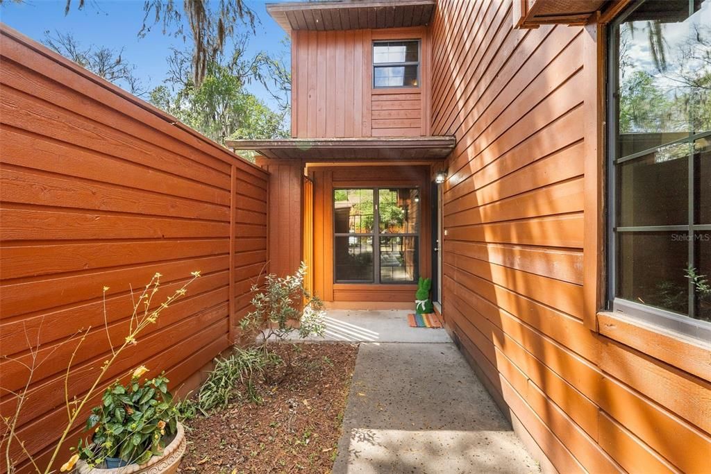 En Venta: $224,900 (3 camas, 3 baños, 1370 Pies cuadrados)