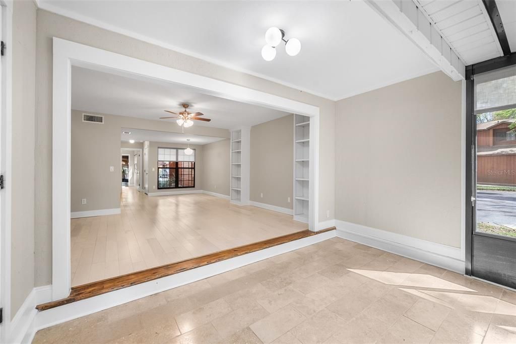 En Venta: $224,900 (3 camas, 3 baños, 1370 Pies cuadrados)