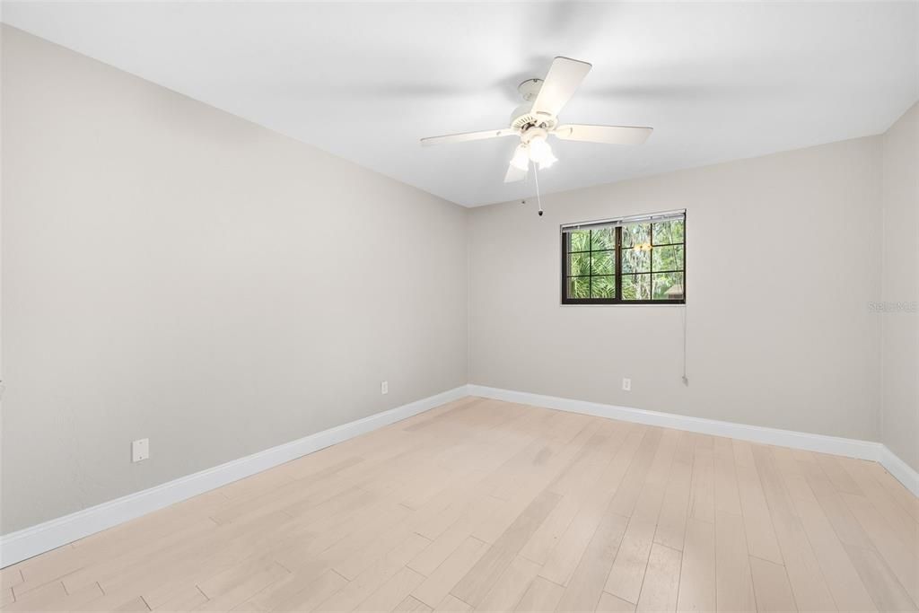 En Venta: $224,900 (3 camas, 3 baños, 1370 Pies cuadrados)