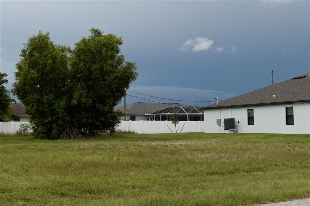 待售: $108,500 (0.24 acres)