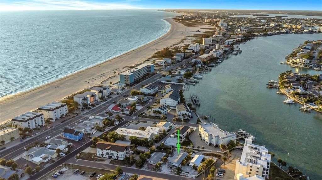 待售: $650,000 (0.11 acres)