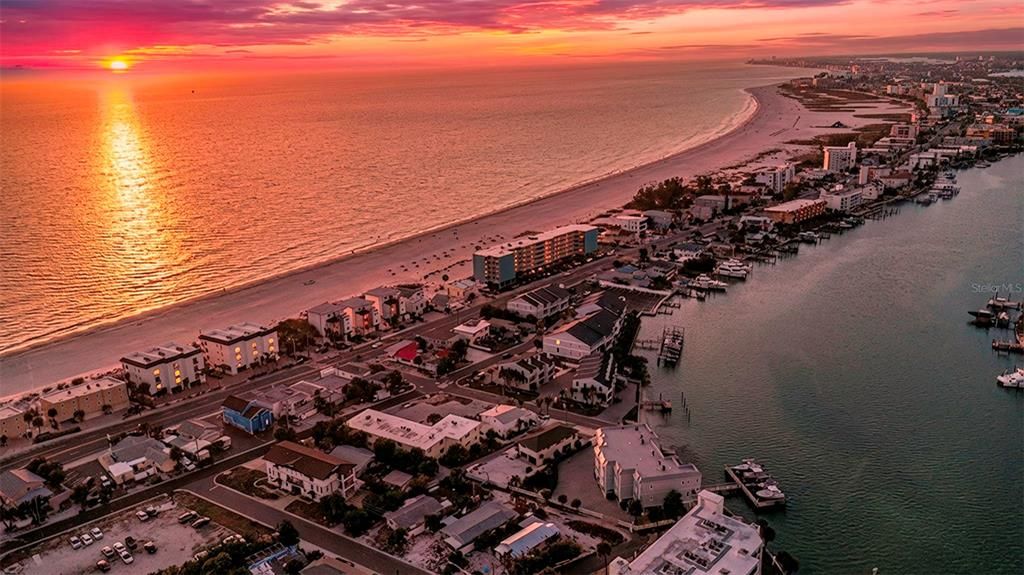 待售: $650,000 (0.11 acres)