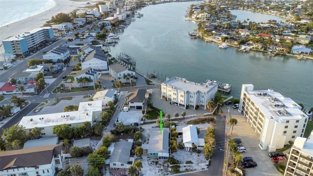 待售: $650,000 (0.11 acres)