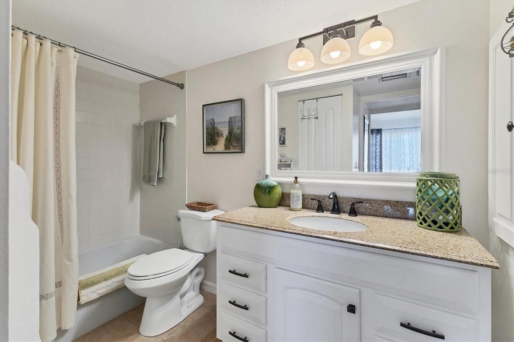 На продажу: $160,000 (1 спален, 1 ванн, 857 Квадратных фут)