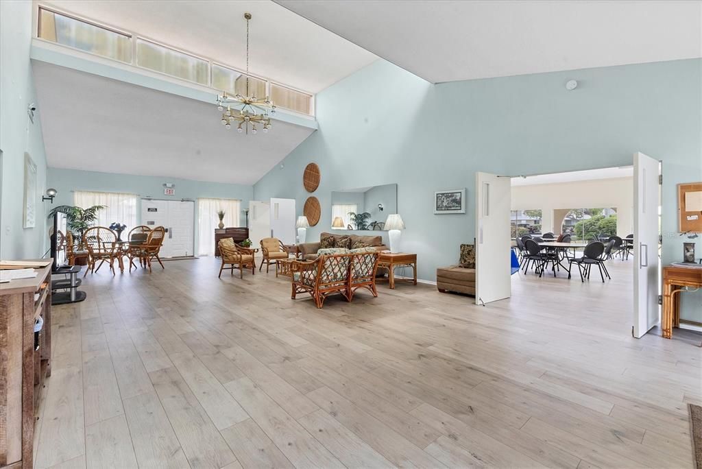 На продажу: $160,000 (1 спален, 1 ванн, 857 Квадратных фут)