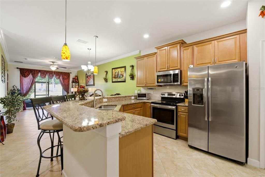 En Venta: $295,000 (2 camas, 2 baños, 1374 Pies cuadrados)