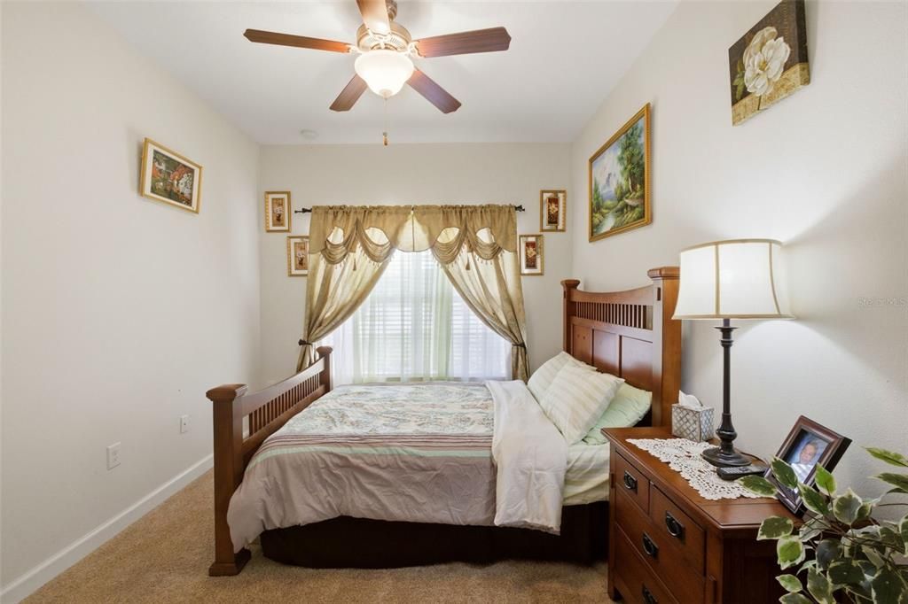 En Venta: $295,000 (2 camas, 2 baños, 1374 Pies cuadrados)